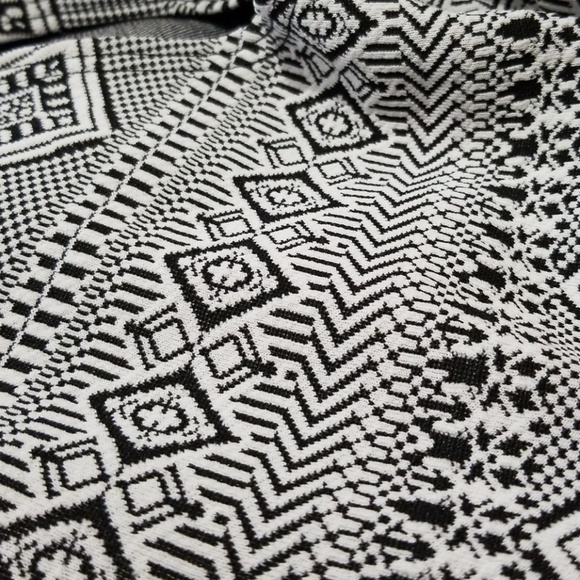 Dress - Picture 6 of 7